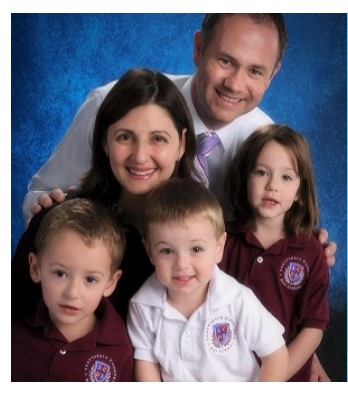 Scottsdale Country Day School is a family owned and operated charter school serving Kindergarten  through grade 6. It is our goal to expand the boundaries of individual potential.